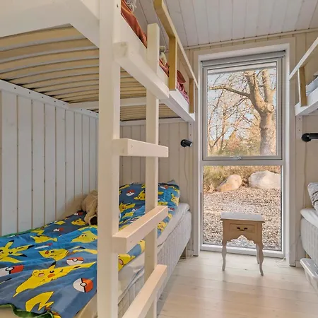 5 Bedroom In *