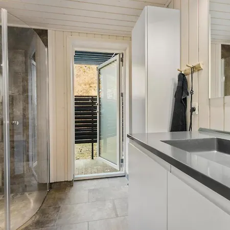 5 Bedroom In Casa vacanze *