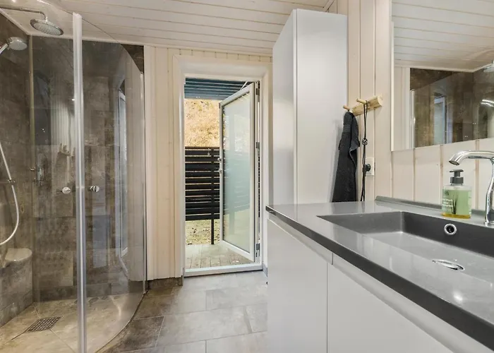 5 Bedroom In Дом отдыха *